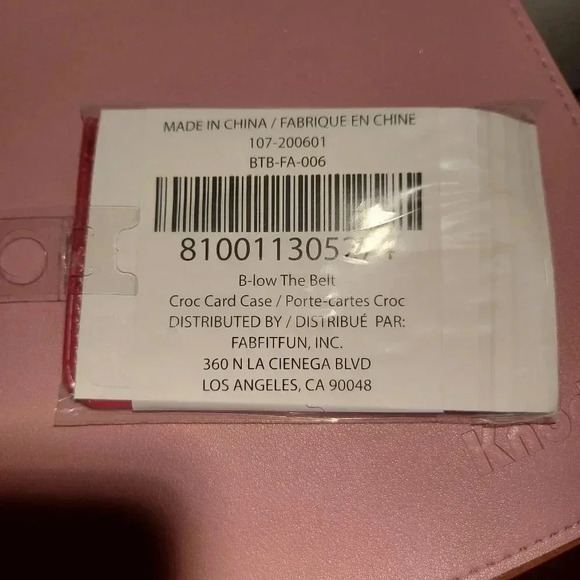 B-Low The Belt | Chic Red Vegan Textured Leather Croc Slim Card Case - Picture 3 of 13